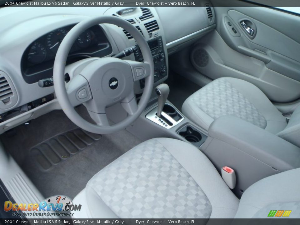2004 Chevrolet Malibu LS V6 Sedan Galaxy Silver Metallic / Gray Photo #11