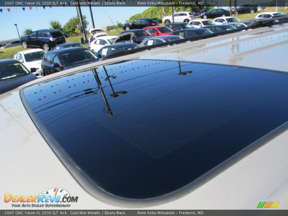 2007 GMC Yukon XL 1500 SLT 4x4 Gold Mist Metallic / Ebony Black Photo #9