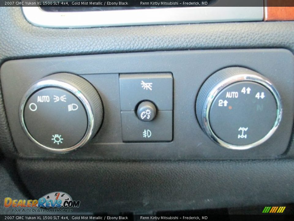 2007 GMC Yukon XL 1500 SLT 4x4 Gold Mist Metallic / Ebony Black Photo #15