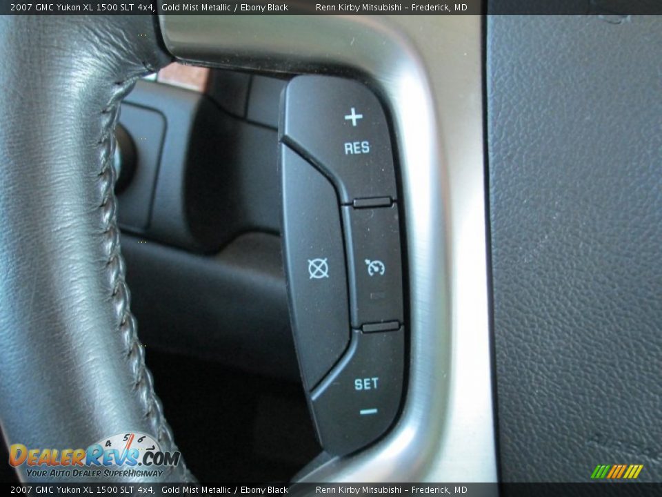 2007 GMC Yukon XL 1500 SLT 4x4 Gold Mist Metallic / Ebony Black Photo #19