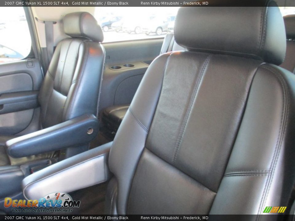 2007 GMC Yukon XL 1500 SLT 4x4 Gold Mist Metallic / Ebony Black Photo #27