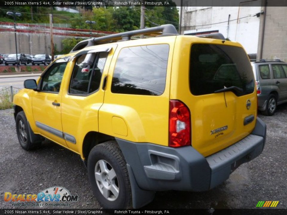 2005 Nissan Xterra S 4x4 Solar Yellow / Steel/Graphite Photo #3