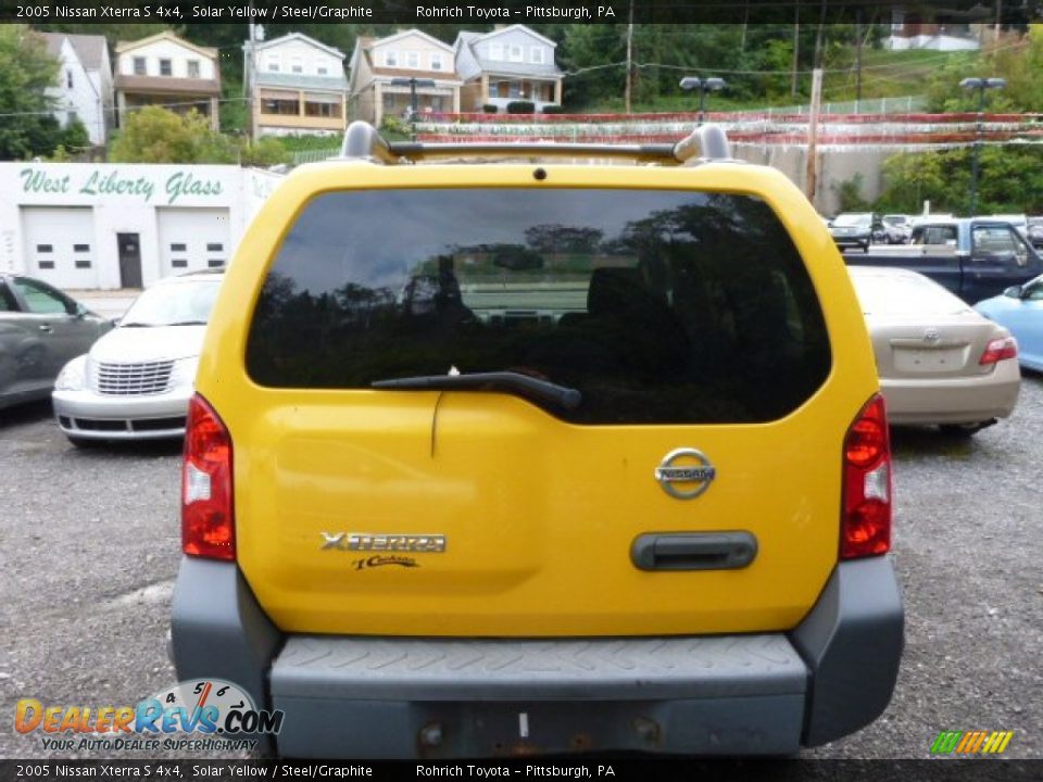 2005 Nissan Xterra S 4x4 Solar Yellow / Steel/Graphite Photo #13