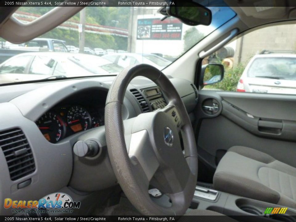 2005 Nissan Xterra S 4x4 Solar Yellow / Steel/Graphite Photo #17