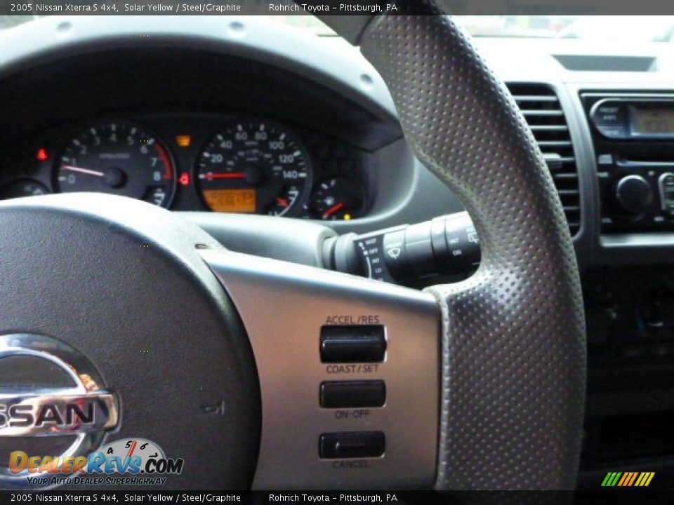 2005 Nissan Xterra S 4x4 Solar Yellow / Steel/Graphite Photo #18
