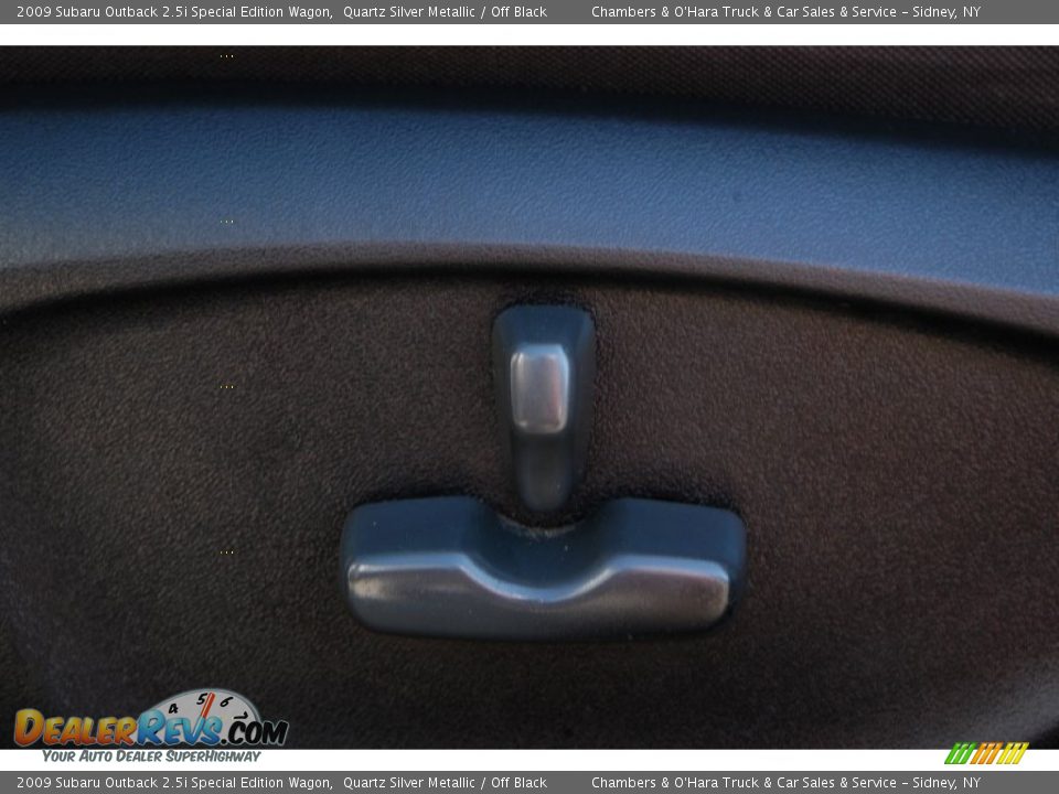 2009 Subaru Outback 2.5i Special Edition Wagon Quartz Silver Metallic / Off Black Photo #9