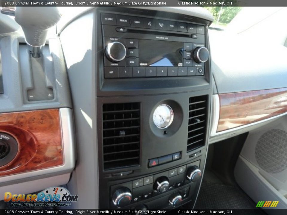 2008 Chrysler Town & Country Touring Bright Silver Metallic / Medium Slate Gray/Light Shale Photo #5