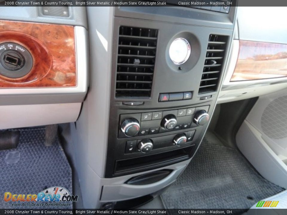 2008 Chrysler Town & Country Touring Bright Silver Metallic / Medium Slate Gray/Light Shale Photo #6