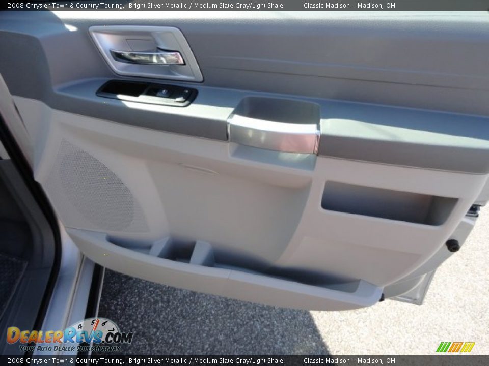 2008 Chrysler Town & Country Touring Bright Silver Metallic / Medium Slate Gray/Light Shale Photo #11