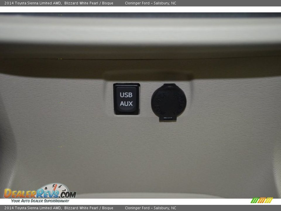2014 Toyota Sienna Limited AWD Blizzard White Pearl / Bisque Photo #22