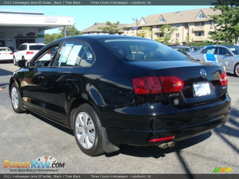 2011 Volkswagen Jetta SE Sedan Black / Titan Black Photo #4