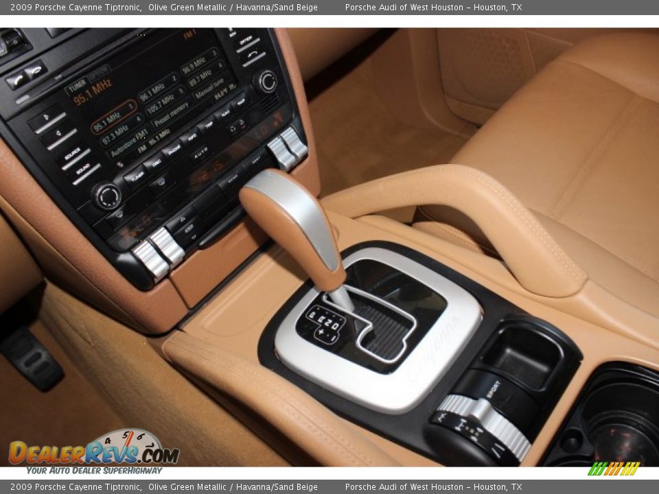 2009 Porsche Cayenne Tiptronic Shifter Photo #18