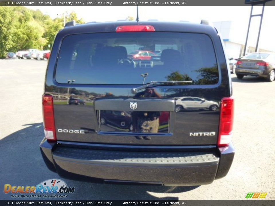 2011 Dodge Nitro Heat 4x4 Blackberry Pearl / Dark Slate Gray Photo #5
