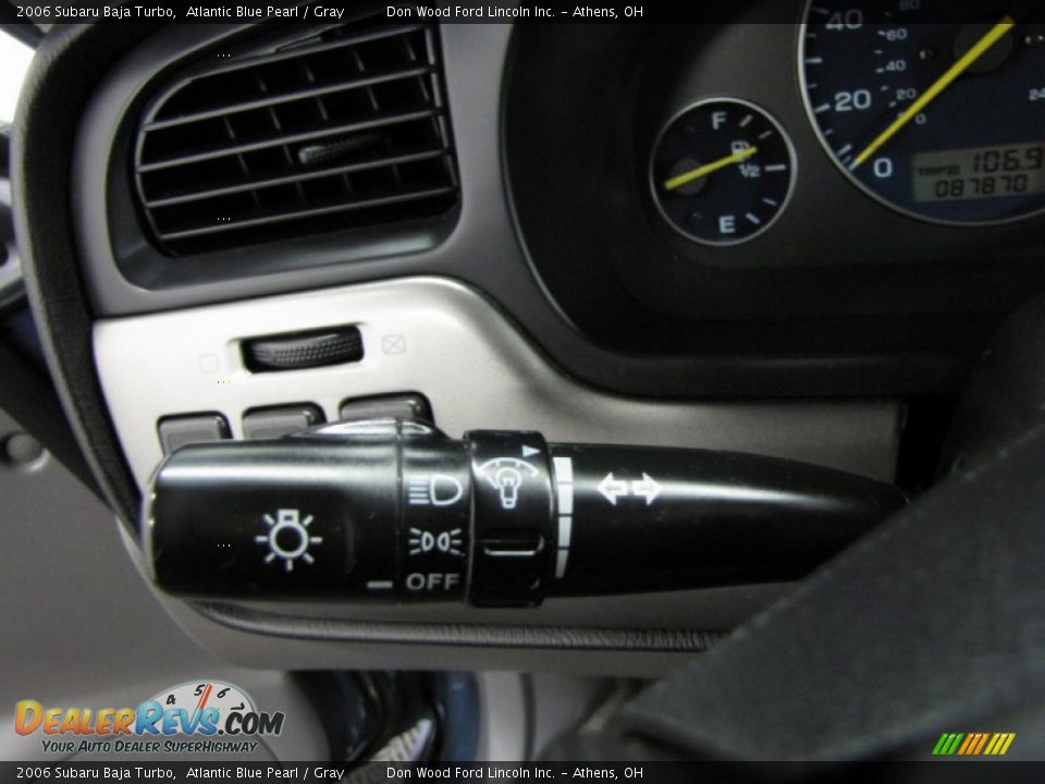 Controls of 2006 Subaru Baja Turbo Photo #18