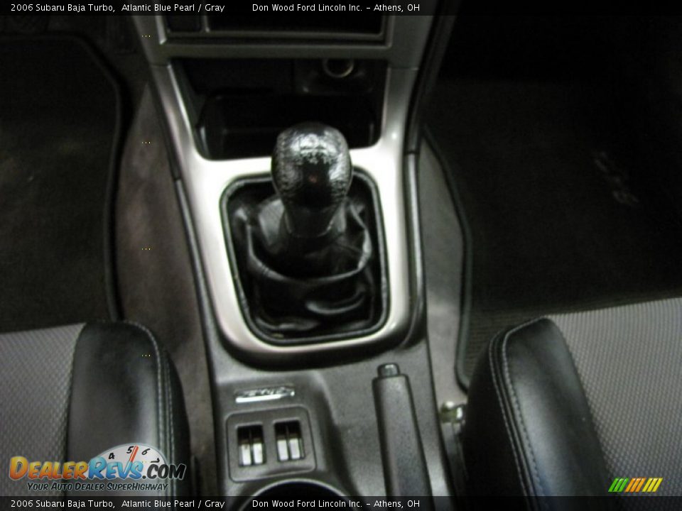 2006 Subaru Baja Turbo Shifter Photo #23