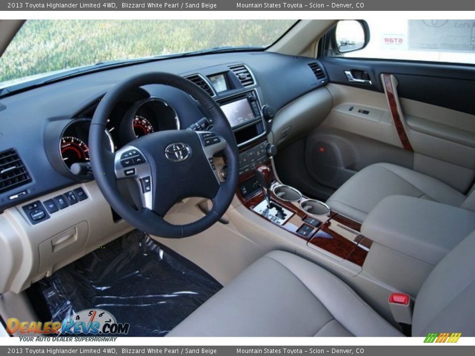 2013 Toyota Highlander Limited 4WD Blizzard White Pearl / Sand Beige Photo #5