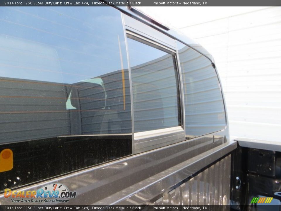 2014 Ford F250 Super Duty Lariat Crew Cab 4x4 Tuxedo Black Metallic / Black Photo #17
