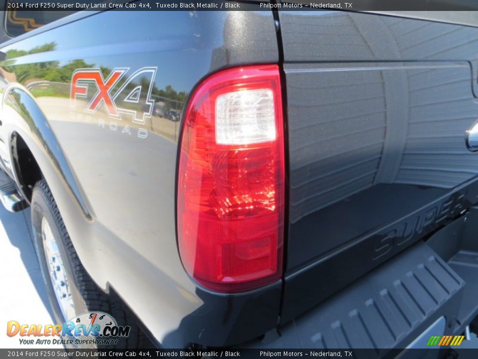 2014 Ford F250 Super Duty Lariat Crew Cab 4x4 Tuxedo Black Metallic / Black Photo #19