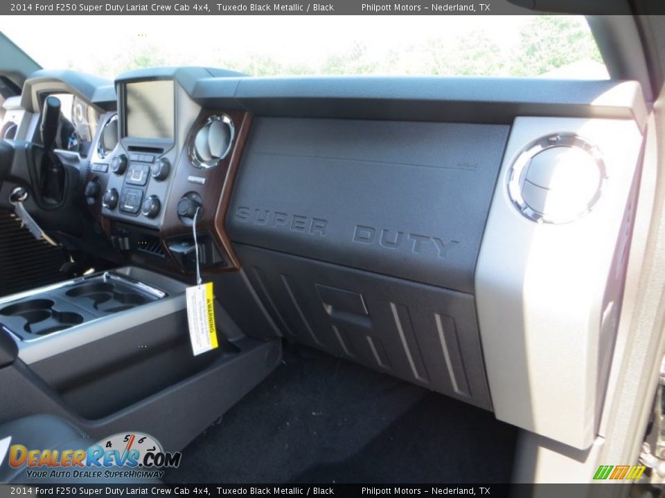 2014 Ford F250 Super Duty Lariat Crew Cab 4x4 Tuxedo Black Metallic / Black Photo #23