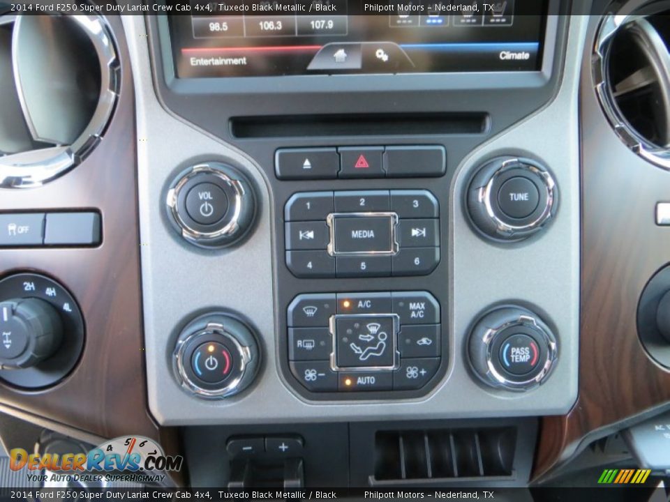 2014 Ford F250 Super Duty Lariat Crew Cab 4x4 Tuxedo Black Metallic / Black Photo #35