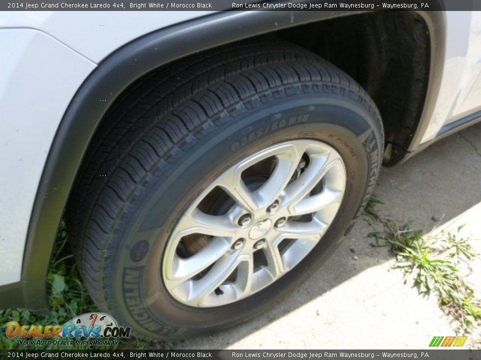 2014 Jeep Grand Cherokee Laredo 4x4 Bright White / Morocco Black Photo #10