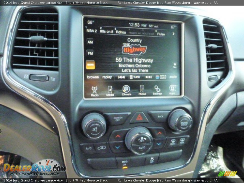 2014 Jeep Grand Cherokee Laredo 4x4 Bright White / Morocco Black Photo #19