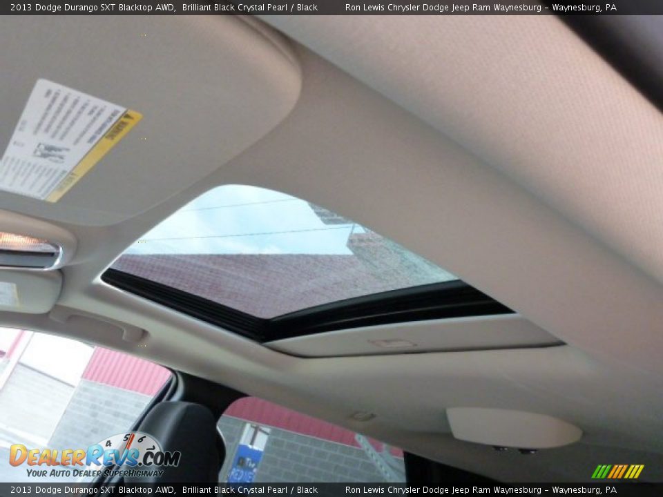 2013 Dodge Durango SXT Blacktop AWD Brilliant Black Crystal Pearl / Black Photo #17