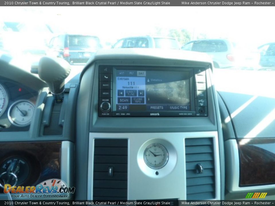 2010 Chrysler Town & Country Touring Brilliant Black Crystal Pearl / Medium Slate Gray/Light Shale Photo #14