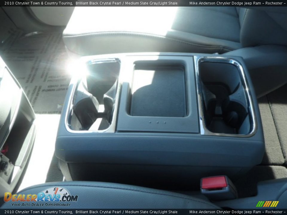 2010 Chrysler Town & Country Touring Brilliant Black Crystal Pearl / Medium Slate Gray/Light Shale Photo #15