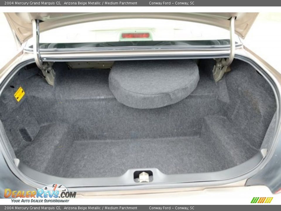 2004 Mercury Grand Marquis GS Arizona Beige Metallic / Medium Parchment Photo #14