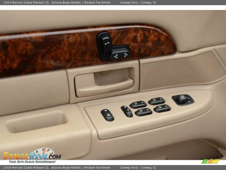 2004 Mercury Grand Marquis GS Arizona Beige Metallic / Medium Parchment Photo #20