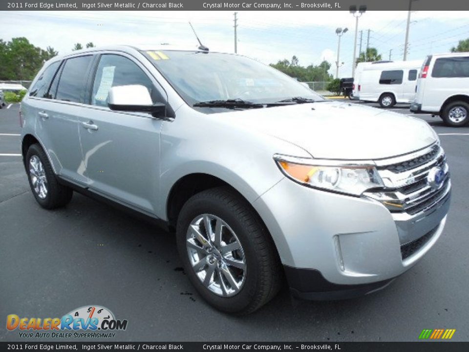 Front 3/4 View of 2011 Ford Edge Limited Photo #11