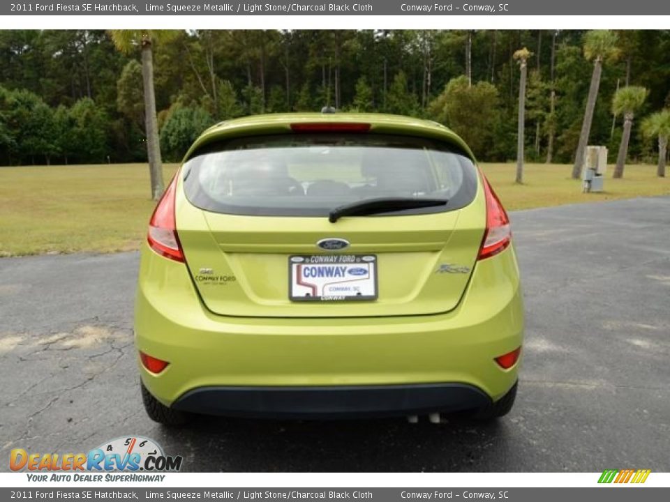 2011 Ford Fiesta SE Hatchback Lime Squeeze Metallic / Light Stone/Charcoal Black Cloth Photo #6