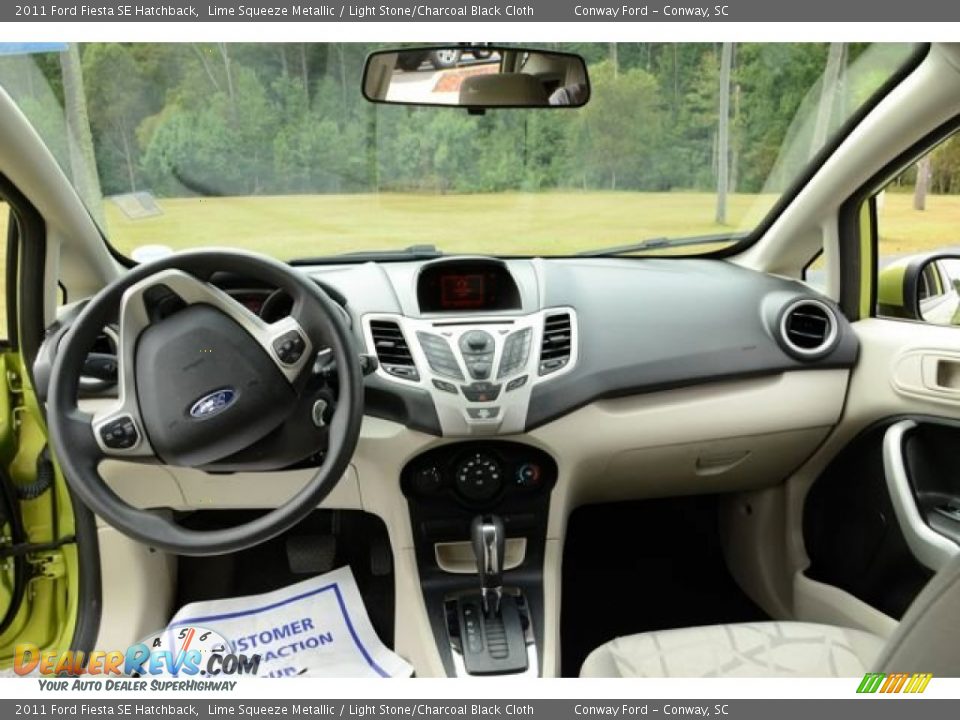 2011 Ford Fiesta SE Hatchback Lime Squeeze Metallic / Light Stone/Charcoal Black Cloth Photo #12
