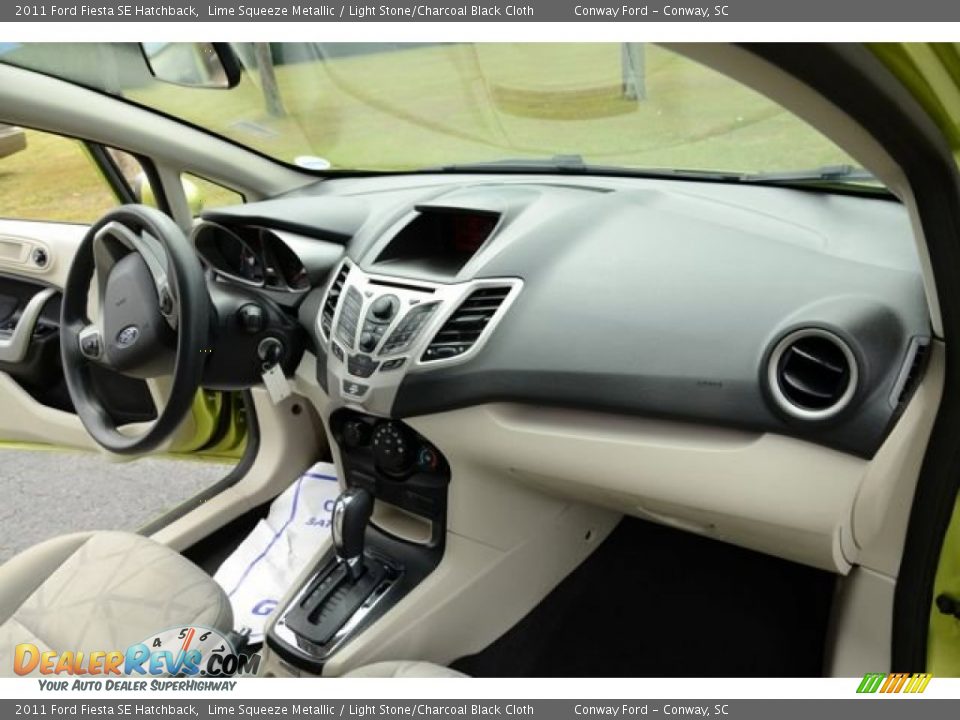 2011 Ford Fiesta SE Hatchback Lime Squeeze Metallic / Light Stone/Charcoal Black Cloth Photo #16