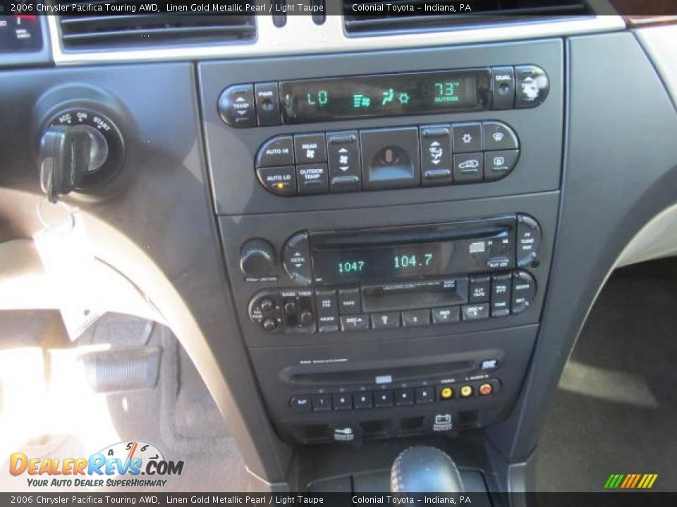 2006 Chrysler Pacifica Touring AWD Linen Gold Metallic Pearl / Light Taupe Photo #15