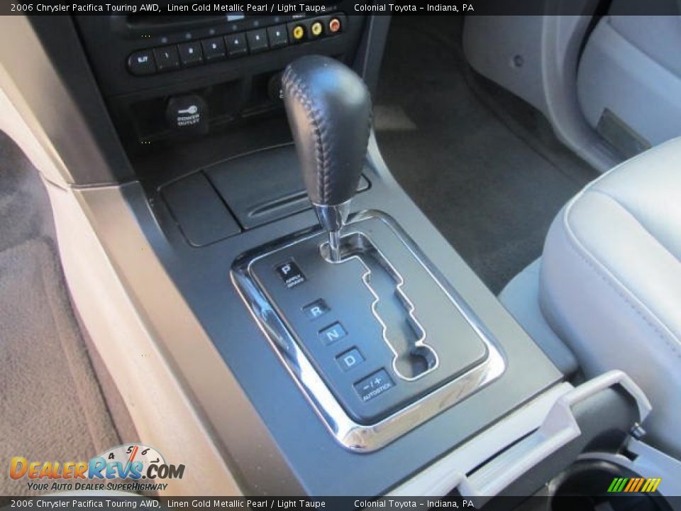 2006 Chrysler Pacifica Touring AWD Linen Gold Metallic Pearl / Light Taupe Photo #16
