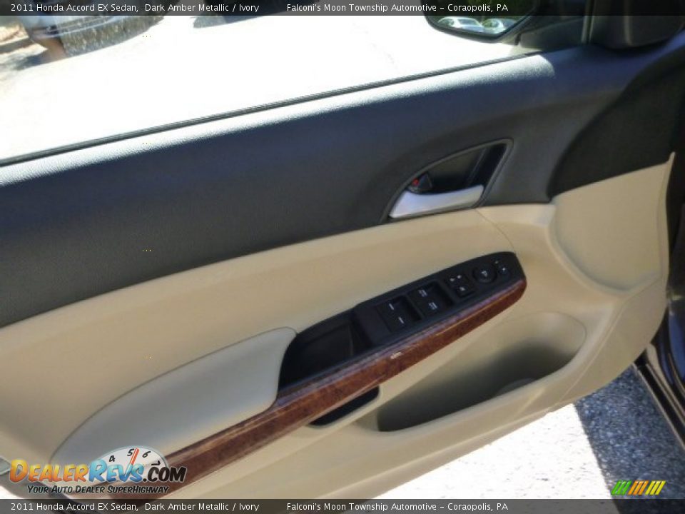 2011 Honda Accord EX Sedan Dark Amber Metallic / Ivory Photo #17