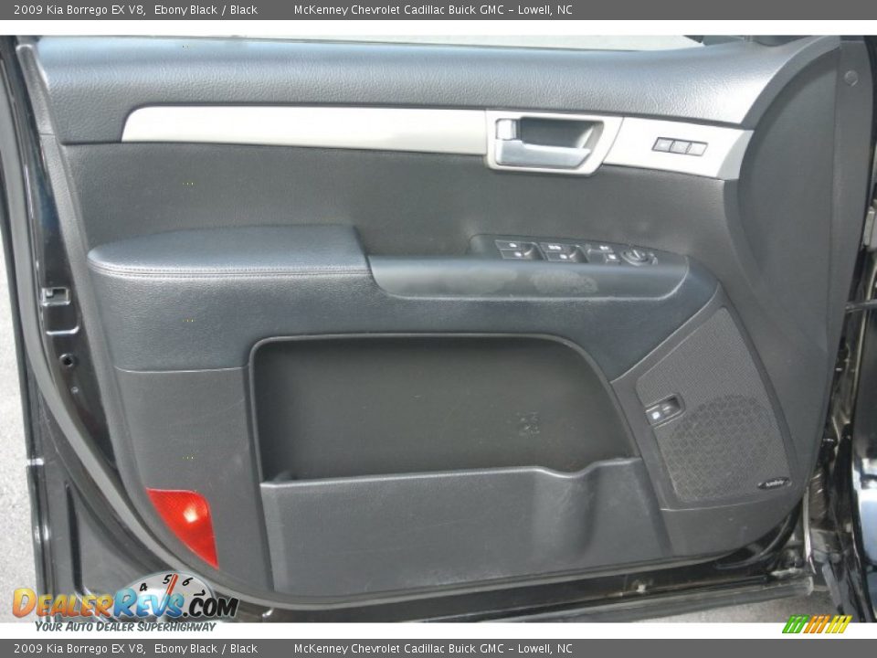 Door Panel of 2009 Kia Borrego EX V8 Photo #10