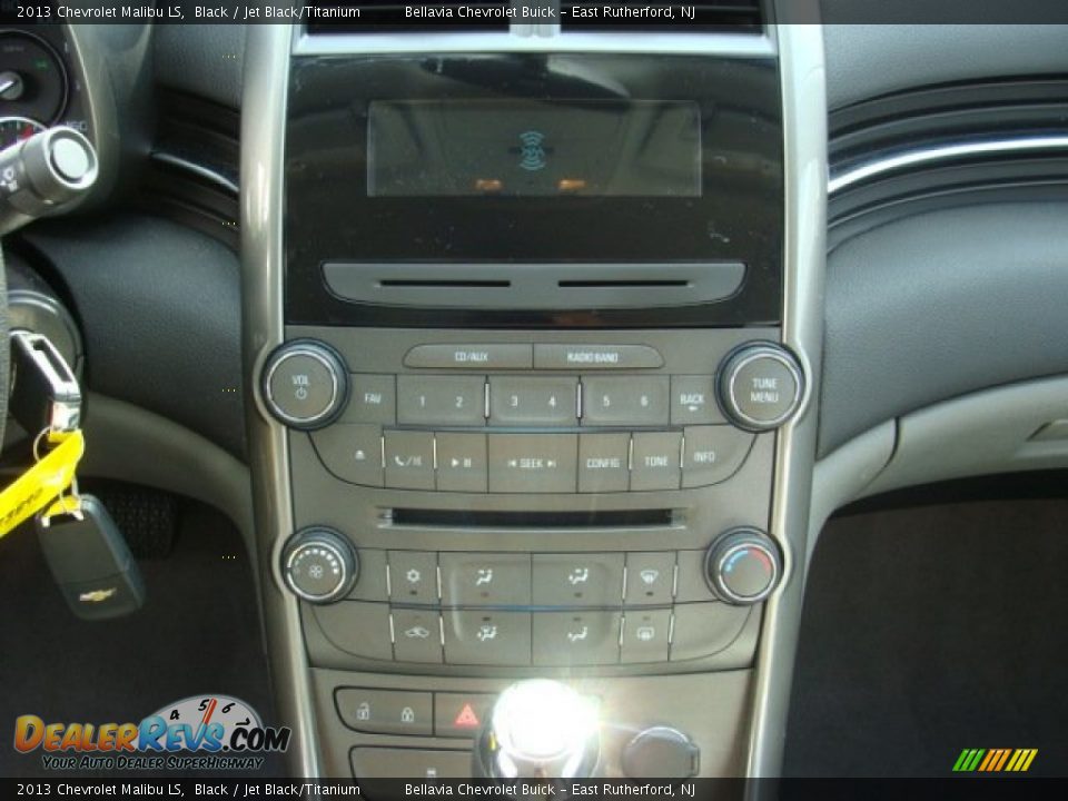 Controls of 2013 Chevrolet Malibu LS Photo #11