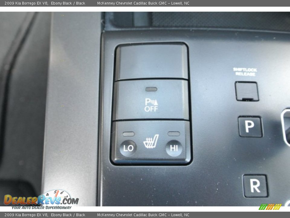 2009 Kia Borrego EX V8 Ebony Black / Black Photo #15