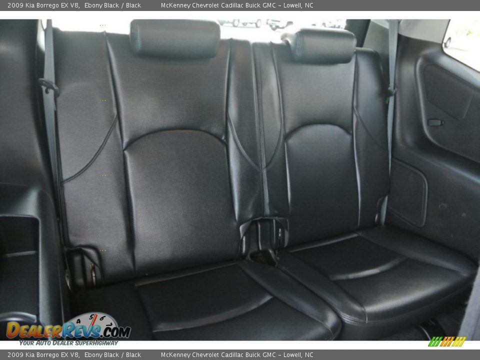 2009 Kia Borrego EX V8 Ebony Black / Black Photo #26
