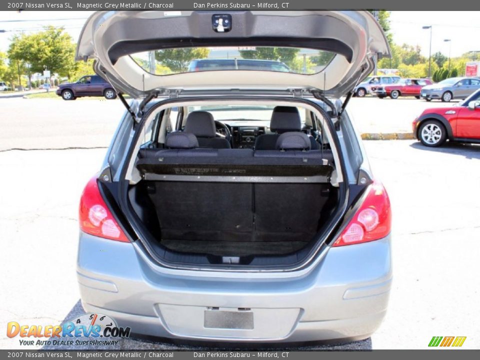 2007 Nissan Versa SL Magnetic Grey Metallic / Charcoal Photo #8