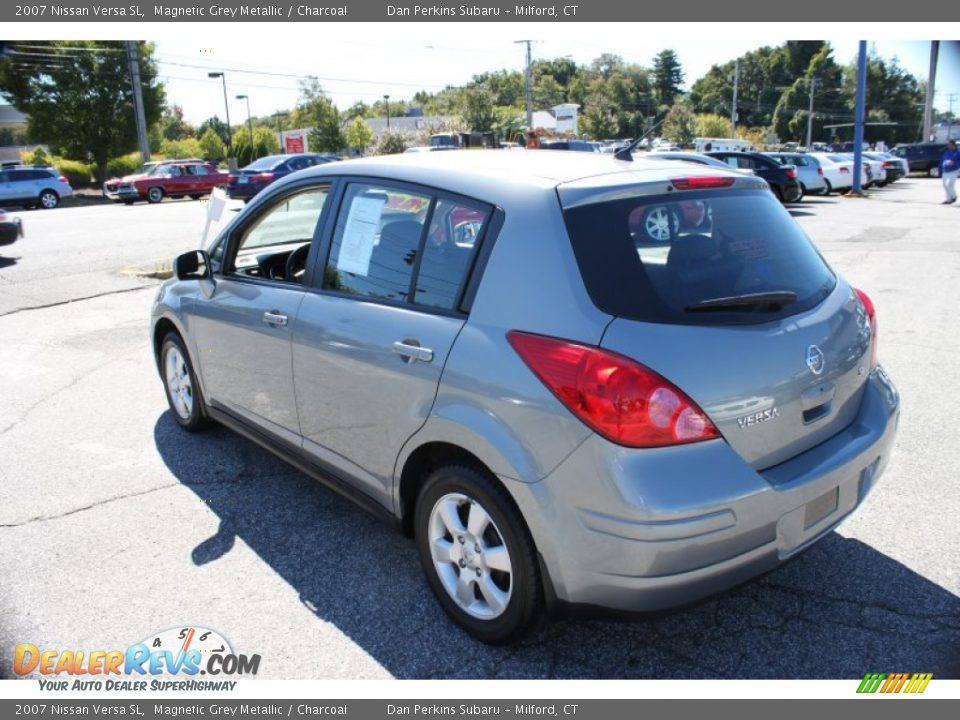 2007 Nissan Versa SL Magnetic Grey Metallic / Charcoal Photo #9