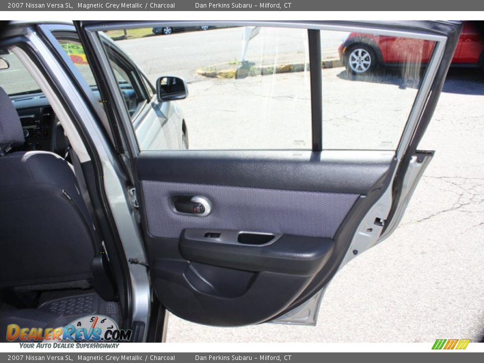2007 Nissan Versa SL Magnetic Grey Metallic / Charcoal Photo #15