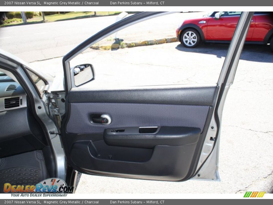 2007 Nissan Versa SL Magnetic Grey Metallic / Charcoal Photo #16