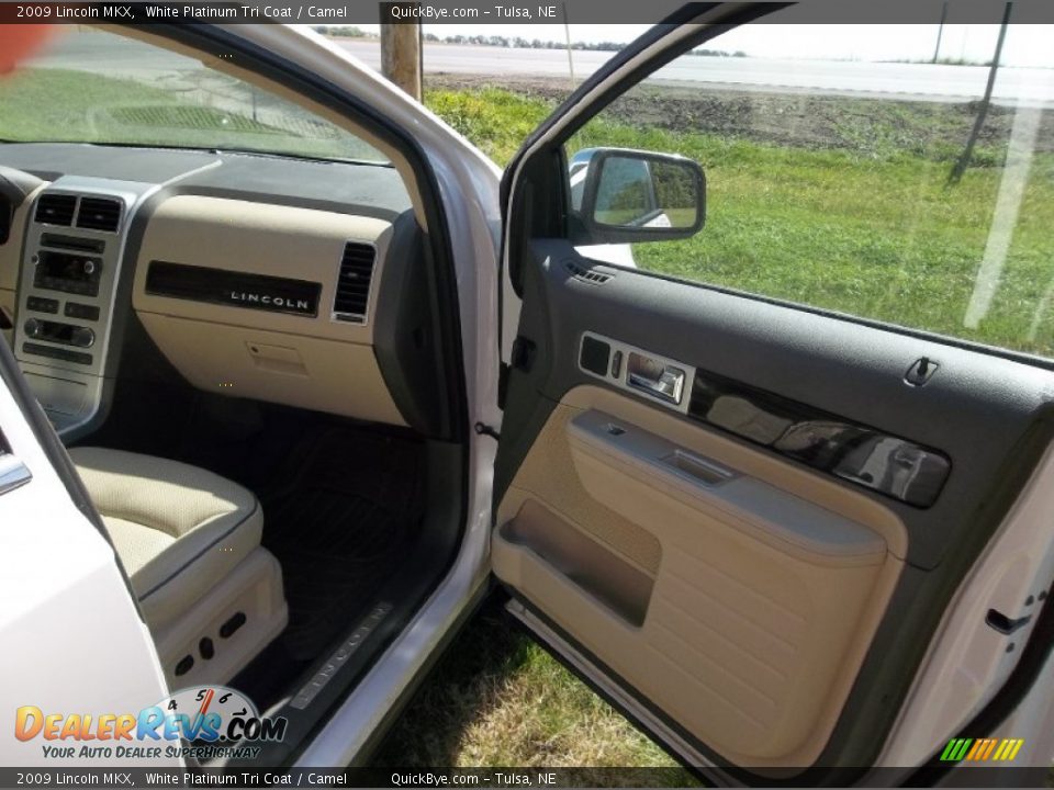 2009 Lincoln MKX White Platinum Tri Coat / Camel Photo #9