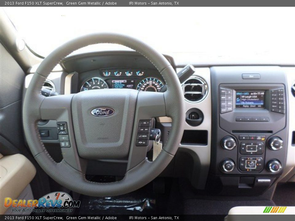 2013 Ford F150 XLT SuperCrew Green Gem Metallic / Adobe Photo #16