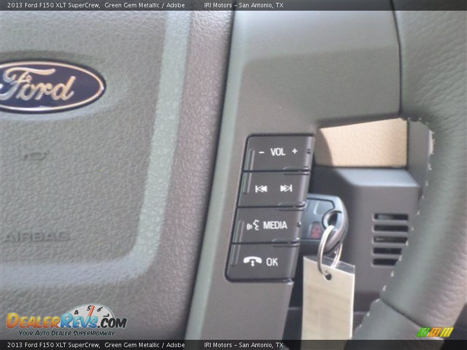 2013 Ford F150 XLT SuperCrew Green Gem Metallic / Adobe Photo #19