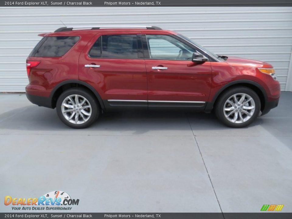 2014 Ford Explorer XLT Sunset / Charcoal Black Photo #3